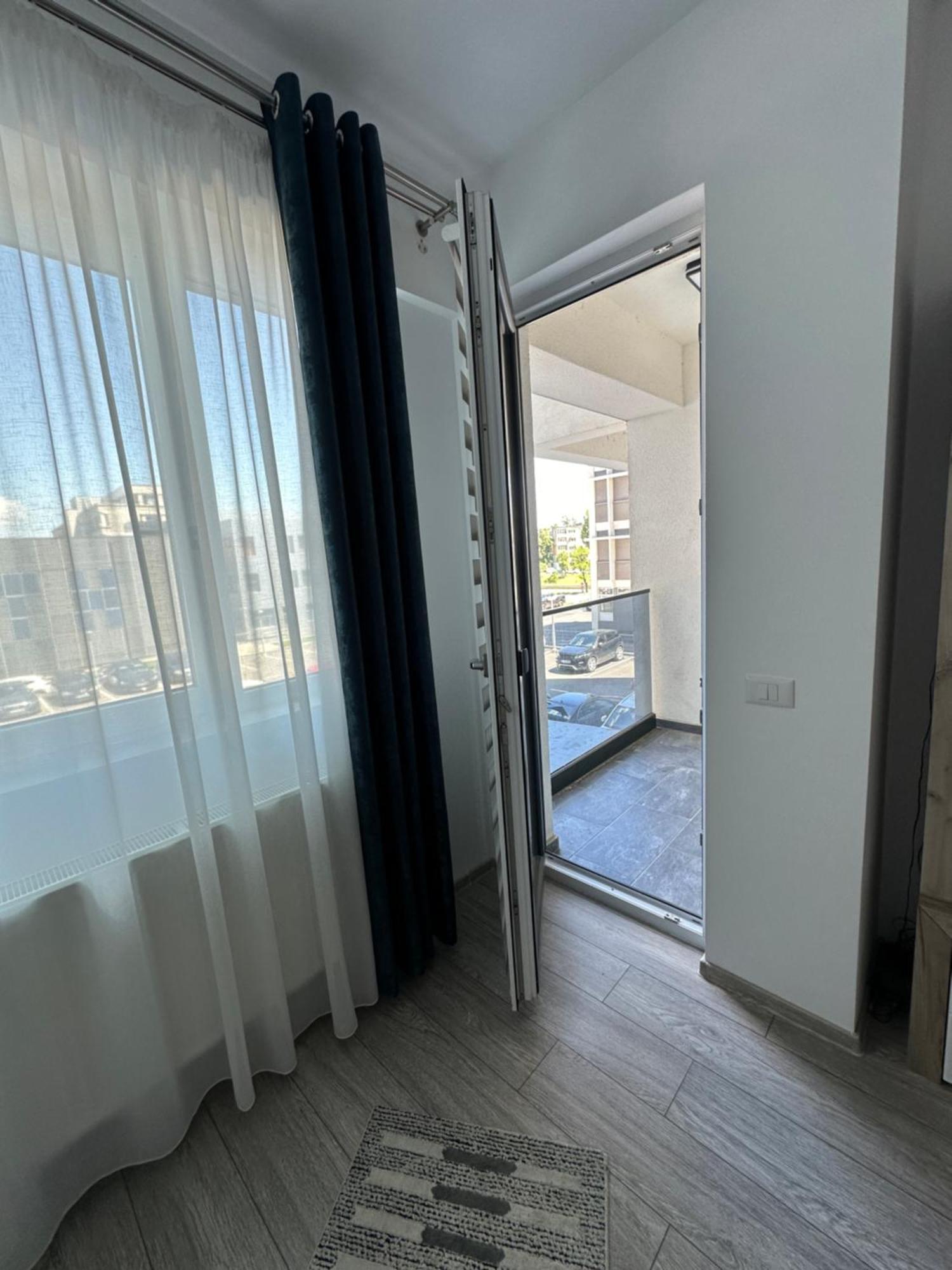 יאשי Renting Solutions Studio מראה חיצוני תמונה